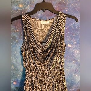 Black and White Patterned Sleeveless Maxi Dress